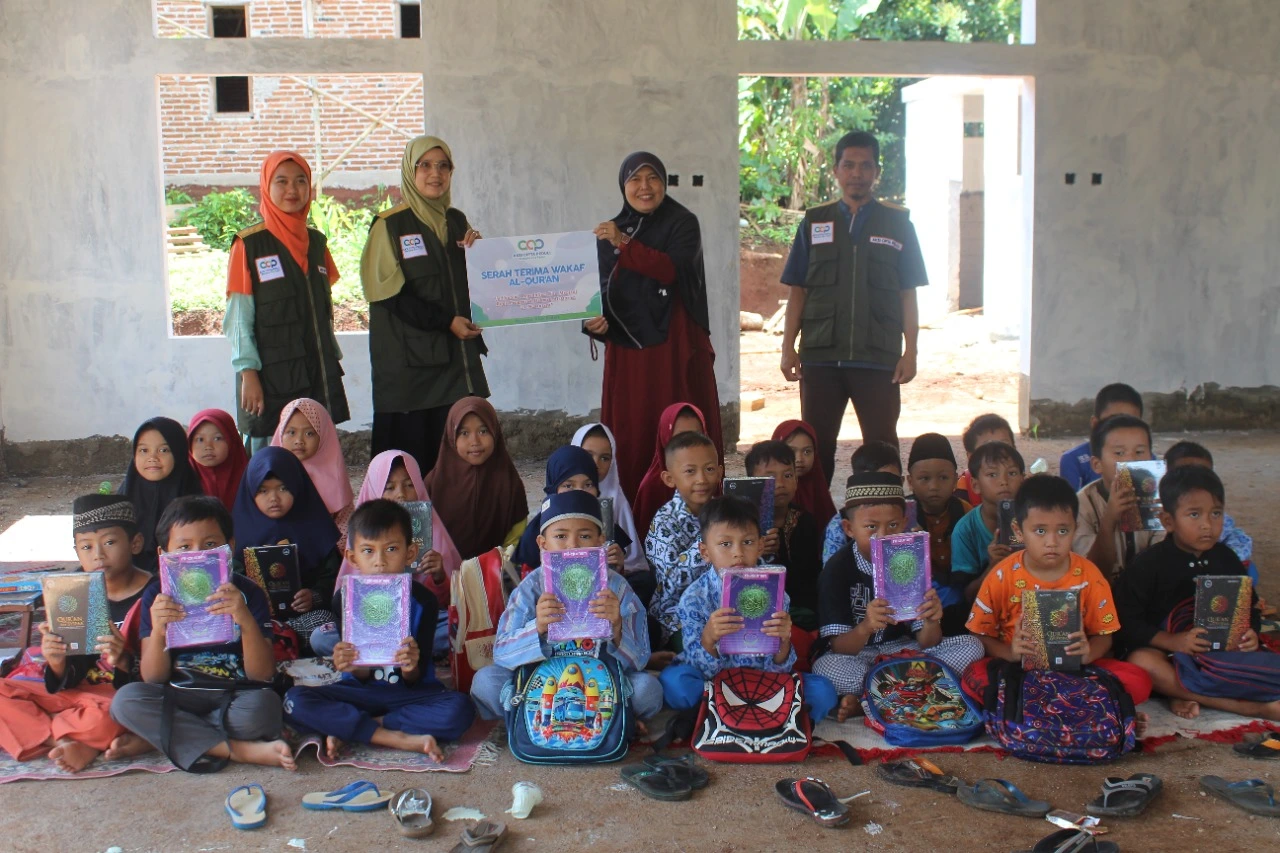 Menjadi lembaga sosial yang kokoh, terpercaya dalam mengemban Amanah penyaluran donasi masyarakat.
