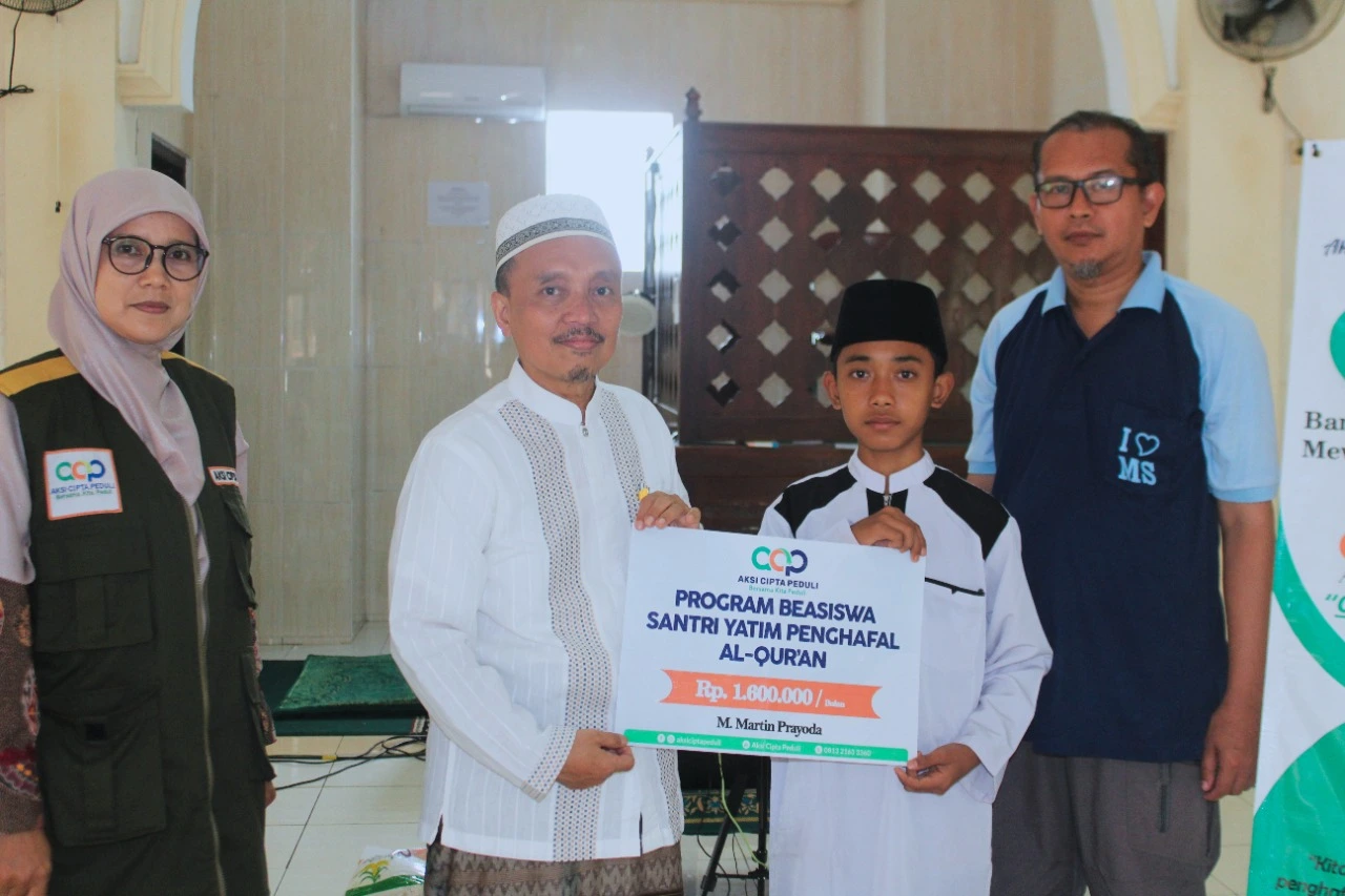 Terjalinnya hubungan kerjasama antar masyarakat, dan lembaga, baik swasta maupun pemerintah.