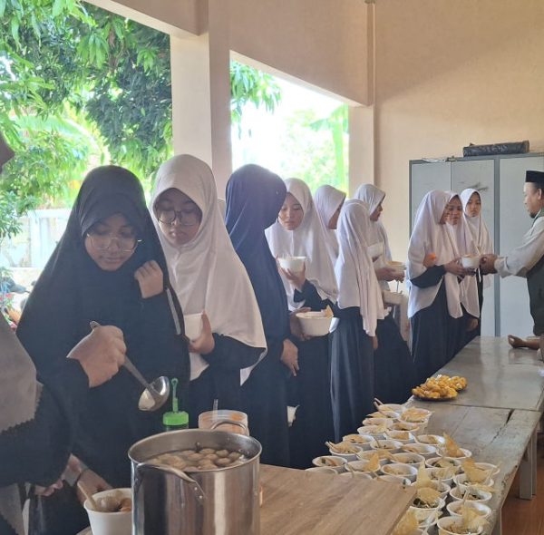 JUM’AT BERKAH: Bersama Santri Penghafal Al-Qur’an